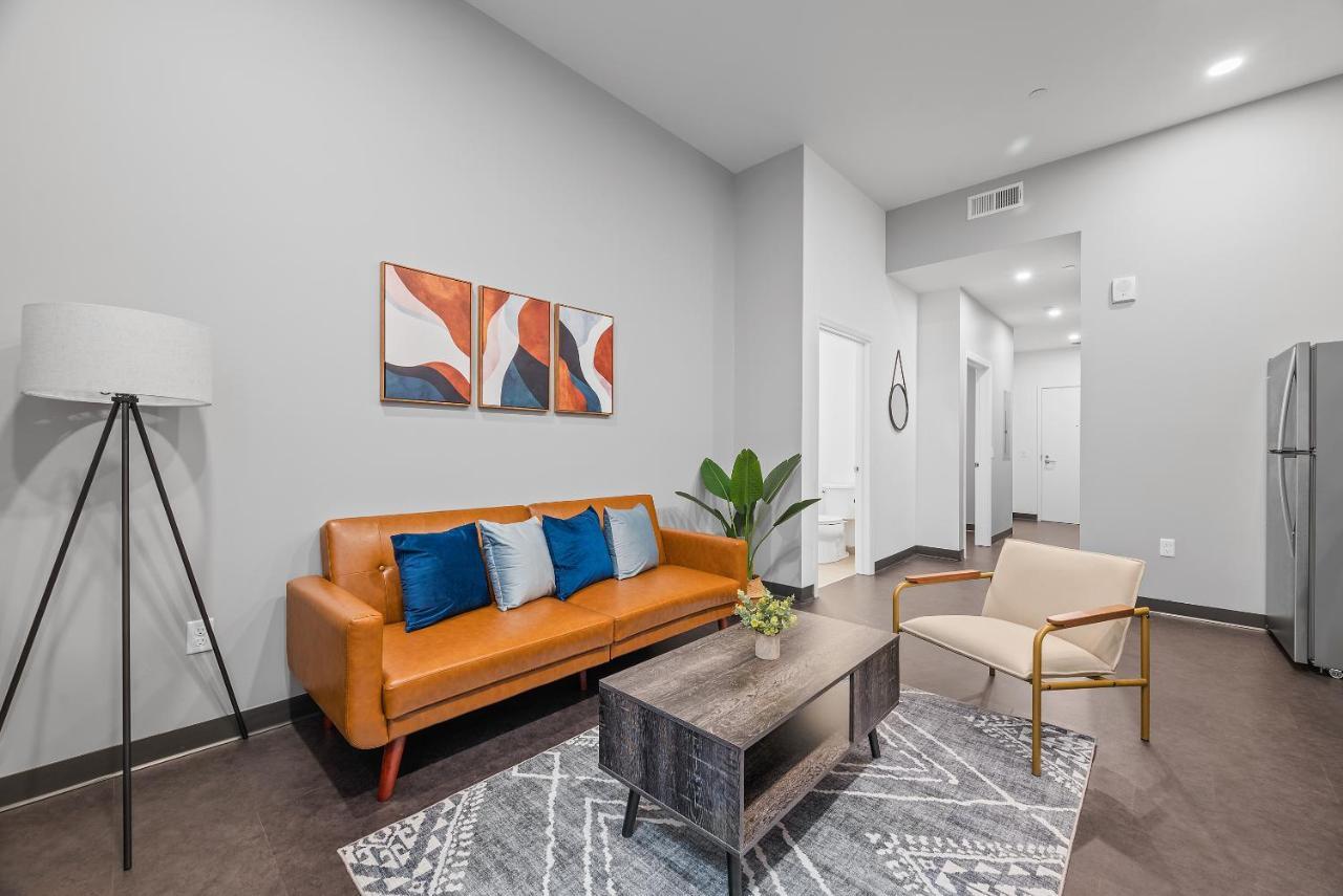 Apartments In Pittsburgh'S Cultural District By Frontdesk Chambre photo