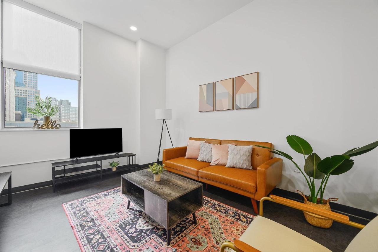 Apartments In Pittsburgh'S Cultural District By Frontdesk Chambre photo